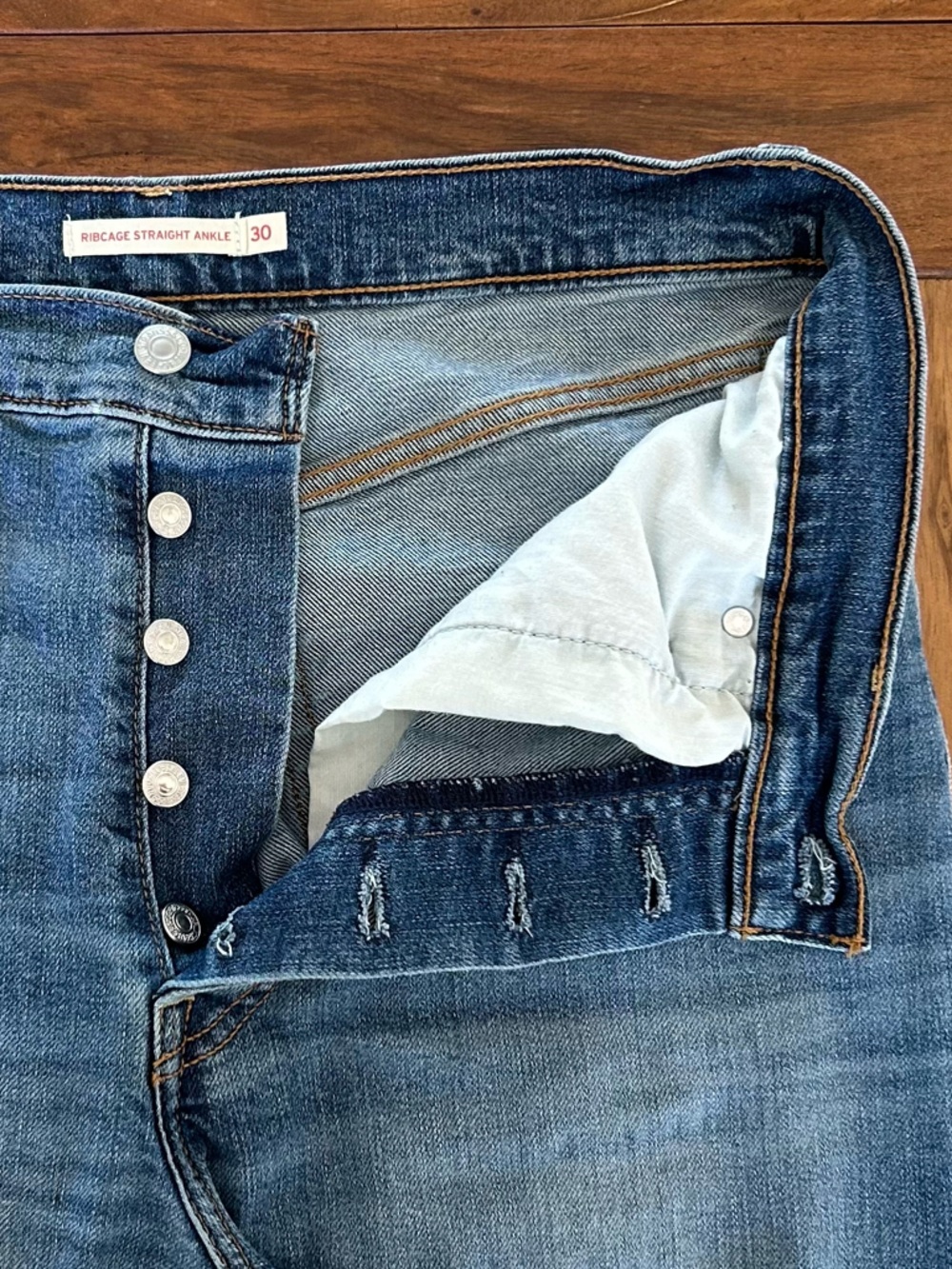 Levi's Ribcage Straight Ankle Jeans - 30 - Picture 4 of 4